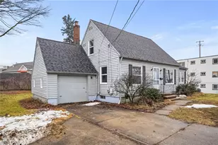 410 Beryl Dr, Kent, OH 44240 - Photo 2