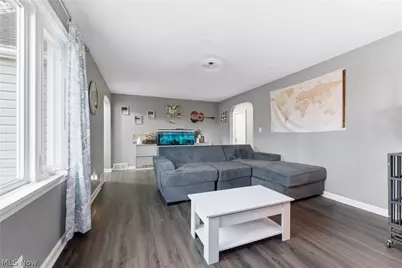 3363 Shepler Church Avenue SW, Canton, OH 44706 - Photo 4