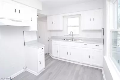 1291 Roslyn Avenue, Akron, OH 44320 - Photo 6