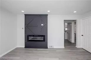 1291 Roslyn Ave, Akron, OH 44320 - Photo 4