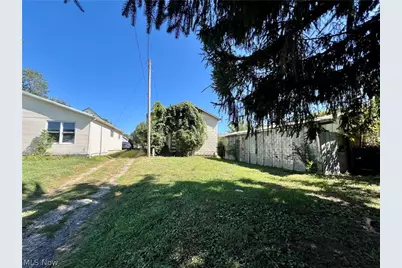 1960 Broadway Street, Stockport, OH 43787 - Photo 6