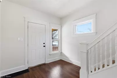 10525 Elk Avenue, Loveland, OH 44108 - Photo 2