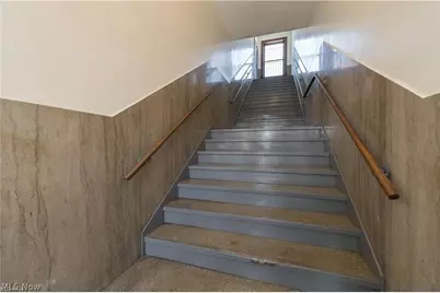 2082 W 65th, Loveland, OH 44102 - Photo 8