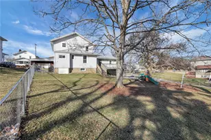 170 Thompson Ave, New Concord, OH 43762 - Photo 10