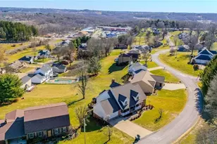 115 Cooper Dr, St Clairsville, OH 43950 - Photo 6