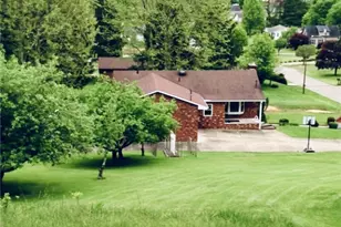 976 Braun Rd, Belpre, OH 45714 - Photo 2