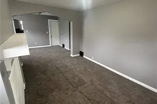 828 Grandview Ave, Coshocton, OH 43812 - Photo 6