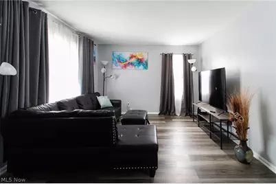 12307 Shady Oak Boulevard, Loveland, OH 44125 - Photo 4