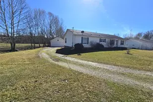 80 Hannah Pl Rd, Belpre, OH 45714 - Photo 2