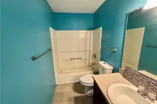 359 W Chalmers Ave, Youngstown, OH 44511 - Photo 8
