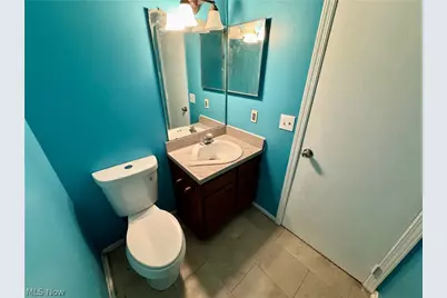 359 W Chalmers Avenue, Youngstown, OH 44511 - Photo 6