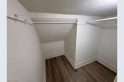 829 Helmsdale Road, Cleveland Heights, OH 44112 - Photo 22