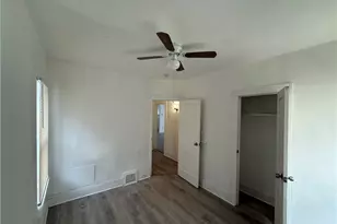 829 Helmsdale Rd, Cleveland Heights, OH 44112 - Photo 14