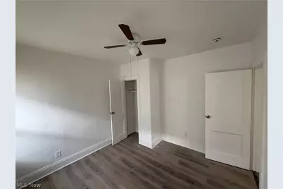 829 Helmsdale Road, Cleveland Heights, OH 44112 - Photo 2