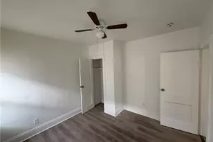 829 Helmsdale Rd, Cleveland Heights, OH 44112 - Photo 2