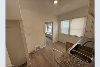 829 Helmsdale Road, Cleveland Heights, OH 44112 - Photo 40