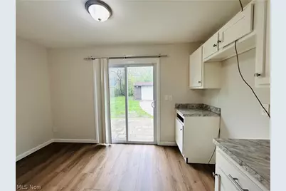 16008 Scottsdale Boulevard, Huber Heights, OH 44120 - Photo 14