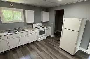 284 3rd St NW, Barberton, OH 44203 - Photo 2