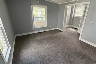 284 3rd St NW, Barberton, OH 44203 - Photo 4