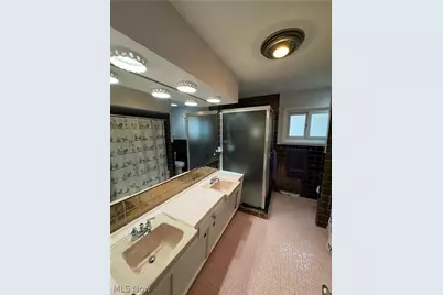 2545 Buckhurst Drive, Beachwood, OH 44122 - Photo 12