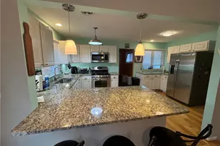 2545 Buckhurst Dr, Beachwood, OH 44122 - Photo 2