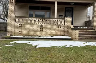 8910 Jeffries Ave, Loveland, OH 44105 - Photo 2