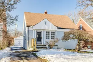 5728 South Blvd, Maple Heights, OH 44137 - Photo 2