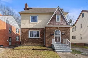 876 Eloise Dr, Loveland, OH 44112 - Photo 1