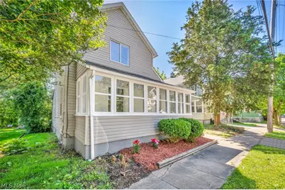 1909 2nd Street SW, Akron, OH 44314 - Photo 2