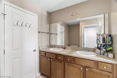 323 Arizona Avenue, Lorain, OH 44052 - Photo 26