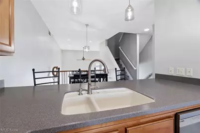 323 Arizona Avenue, Lorain, OH 44052 - Photo 10