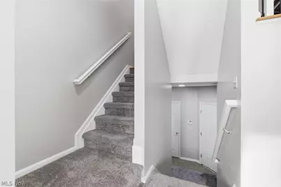 323 Arizona Avenue, Lorain, OH 44052 - Photo 20