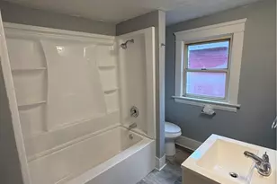 1332 Highbrook St, Akron, OH 44301 - Photo 4