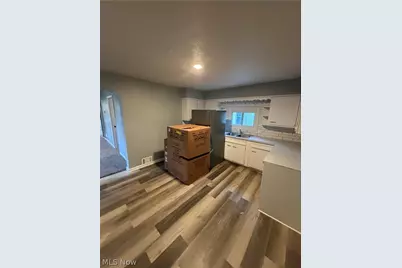 650 Kling Street, Akron, OH 44311 - Photo 2