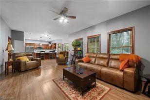 268 Schoenbrunn Dr NE, New Philadelphia, OH 44663 - Photo 8