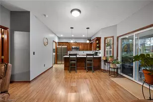 268 Schoenbrunn Dr NE, New Philadelphia, OH 44663 - Photo 10