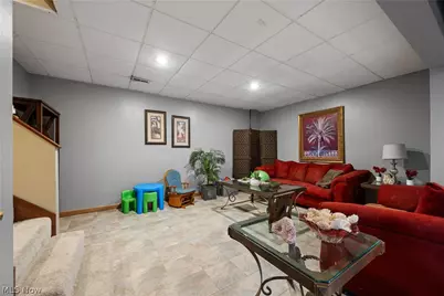 268 Schoenbrunn Drive NE, New Philadelphia, OH 44663 - Photo 32