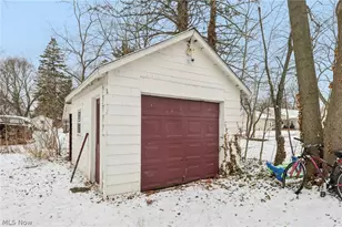 104 S Cedar St, Geneva, OH 44041 - Photo 28