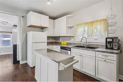 104 S Cedar Street, Geneva, OH 44041 - Photo 8