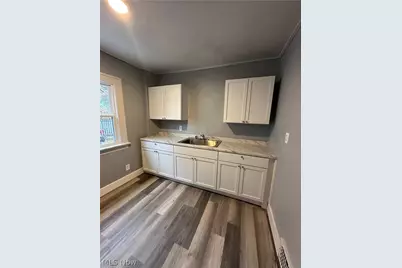 1655 Manchester Road, Akron, OH 44314 - Photo 4