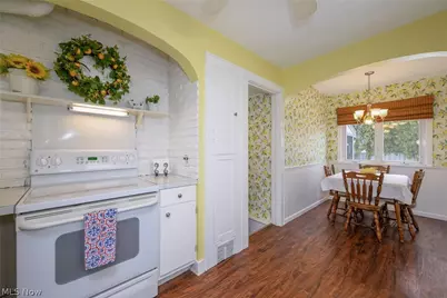 2374 Roth Drive, Cuyahoga Falls, OH 44221 - Photo 20