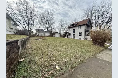 26 Brighton Drive, Akron, OH 44301 - Photo 2