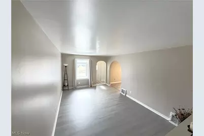 1209 Courtland Road, Weirton, WV 26062 - Photo 4