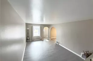 1209 Courtland Rd, Weirton, WV 26062 - Photo 4