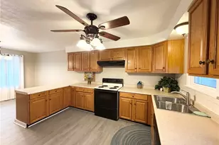 1209 Courtland Rd, Weirton, WV 26062 - Photo 6