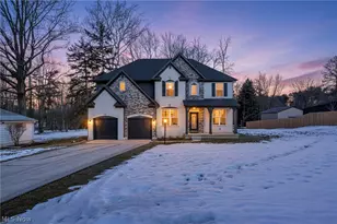 19736 Westwood Dr, Strongsville, OH 44149 - Photo 2