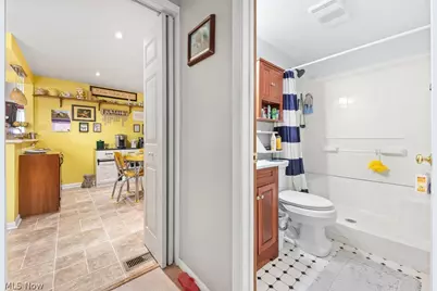 10684 Dot Avenue NE, Alliance, OH 44601 - Photo 14