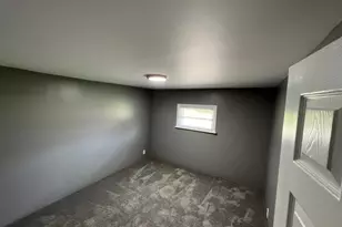 17911 Davis Rd, Lake Milton, OH 44429 - Photo 10