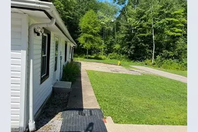 17911 Davis Road, Lake Milton, OH 44429 - Photo 22