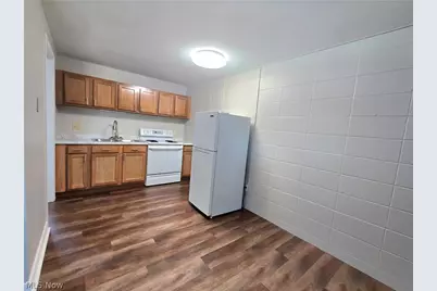 909 Garden Road, Zanesville, OH 43701 - Photo 2